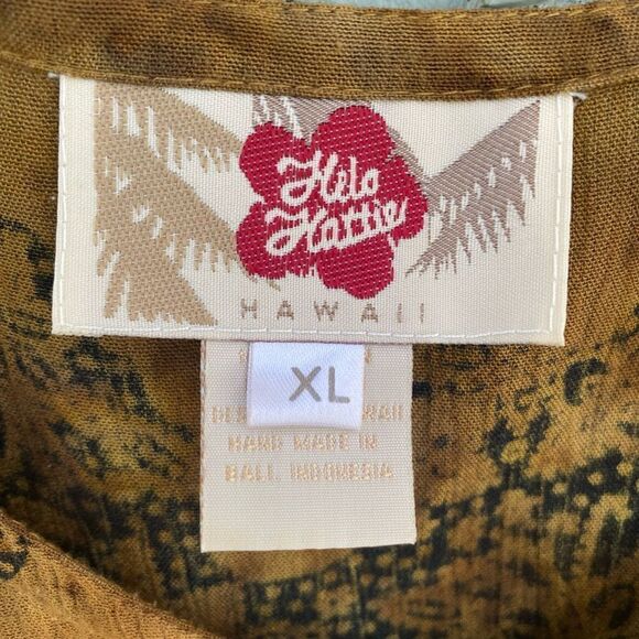 Hilo Hattie Hawaii Sz XL Button Up - Picture 9 of 9